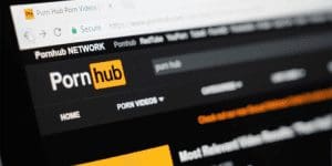 Pornhub-750x375